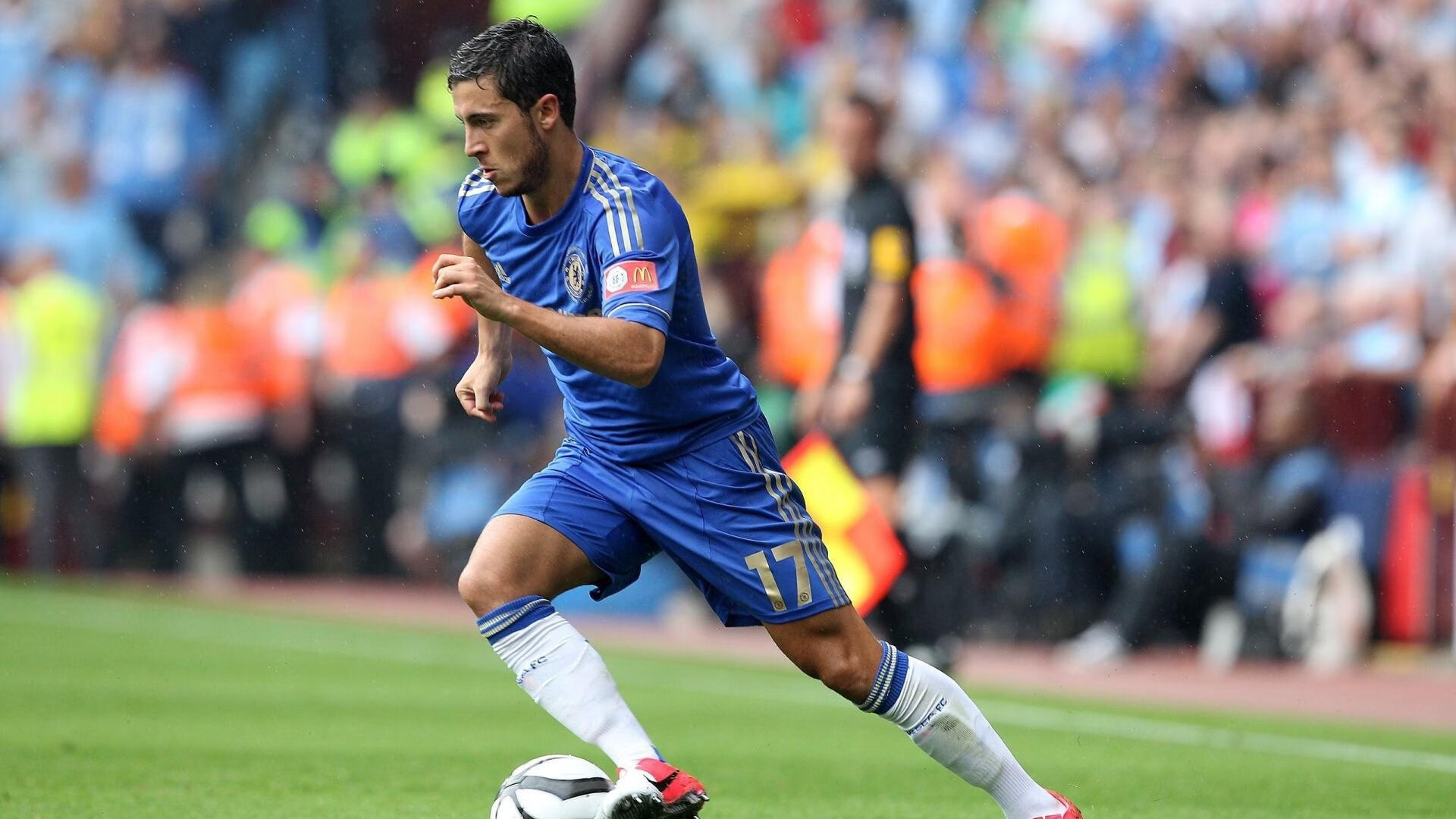 足球明星最新合同消息